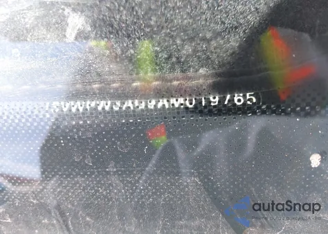 2010 Volkswagen New Beetle 2.5L from USA, damaged, VIN 3VWPW3AG9AM019765